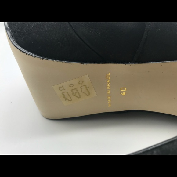 Bakers Helen Black Ankle Heeled Booties - Picture 11 of 12